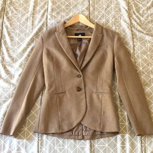 H&M tan / light brown blazer size 6 (small-medium)